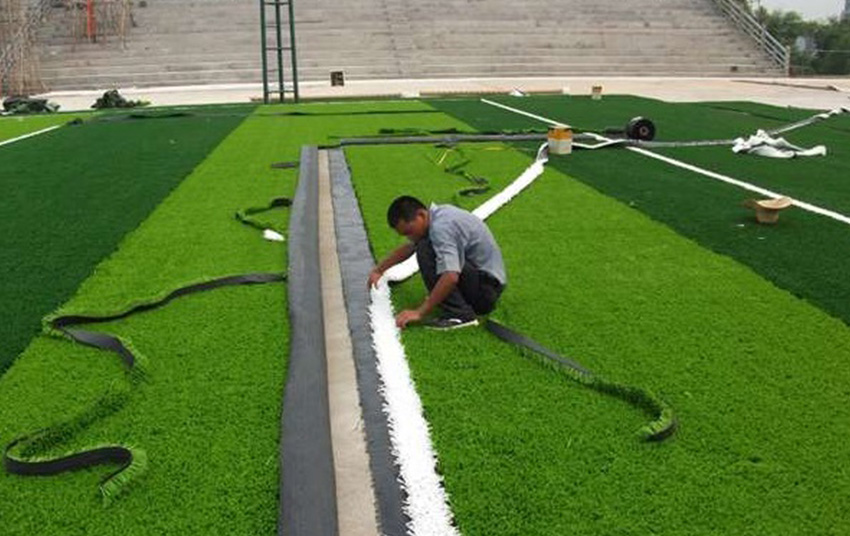 足球場人工草坪鋪設